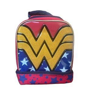 Wonder Woman Lunch Bag With Detachable Cape